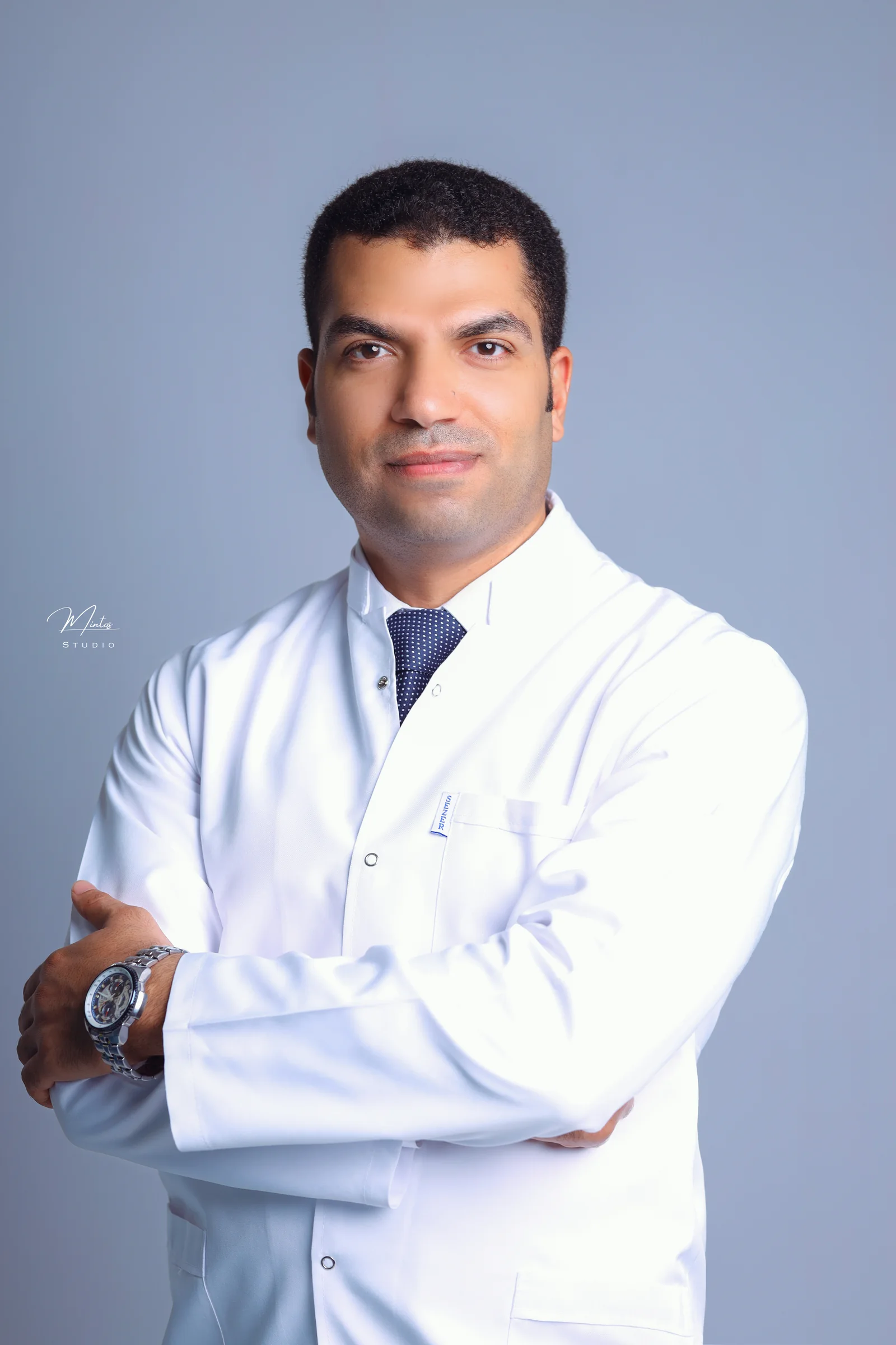 د. محمد شتات اختصاصي زراعة الأسنان الرقمية